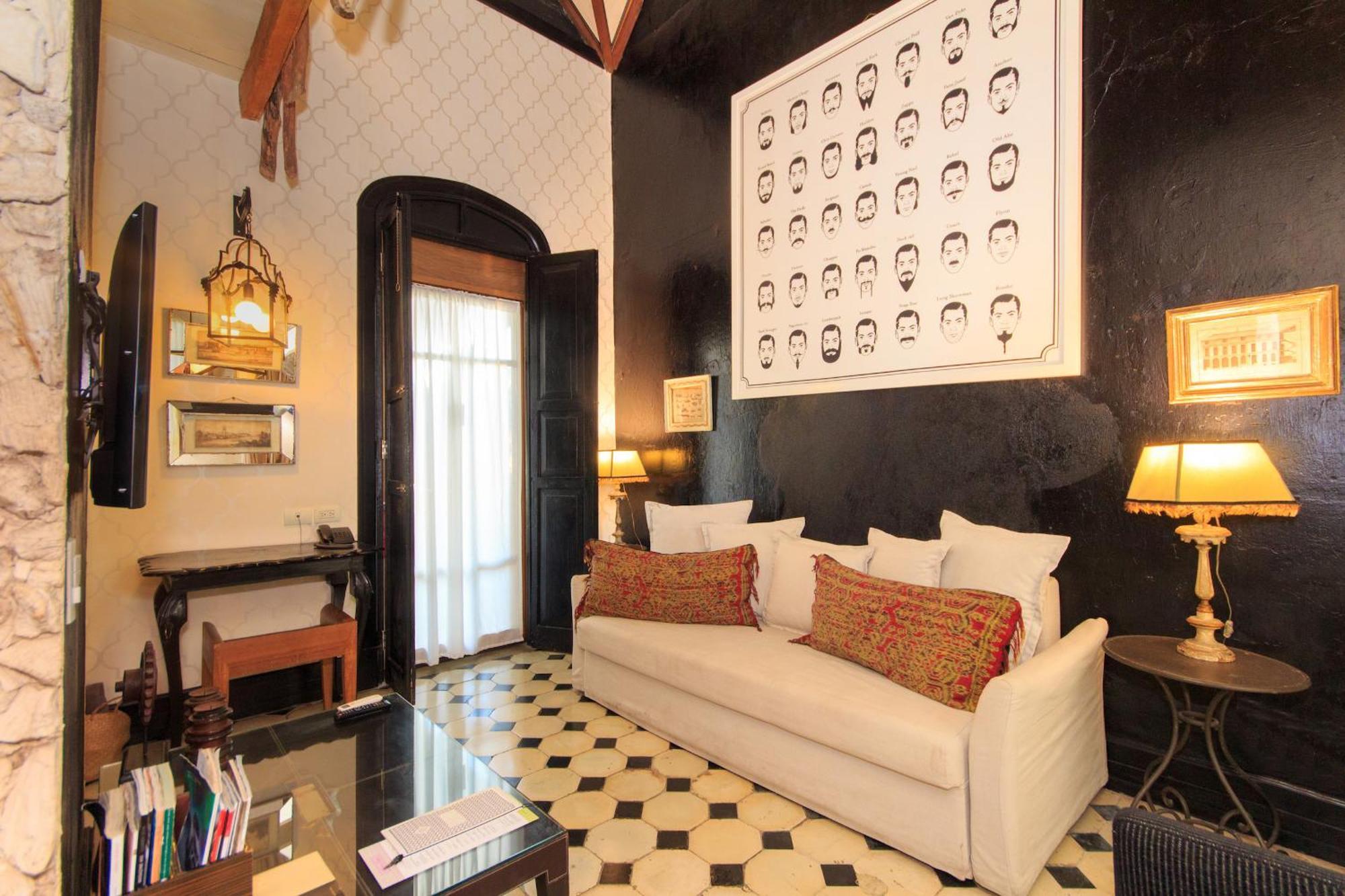 Casa Lola Deluxe Gallery