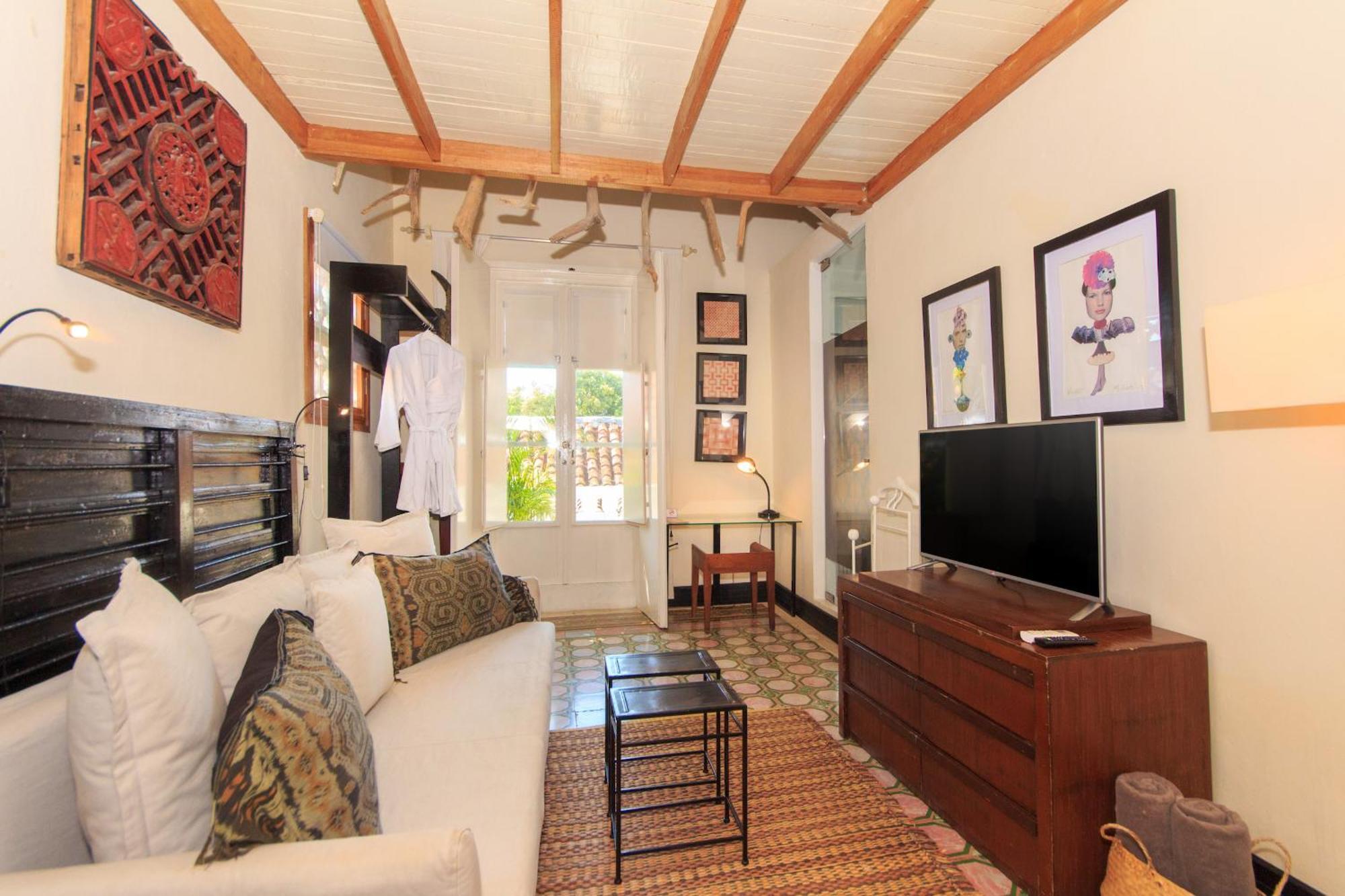 Casa Lola Deluxe Gallery