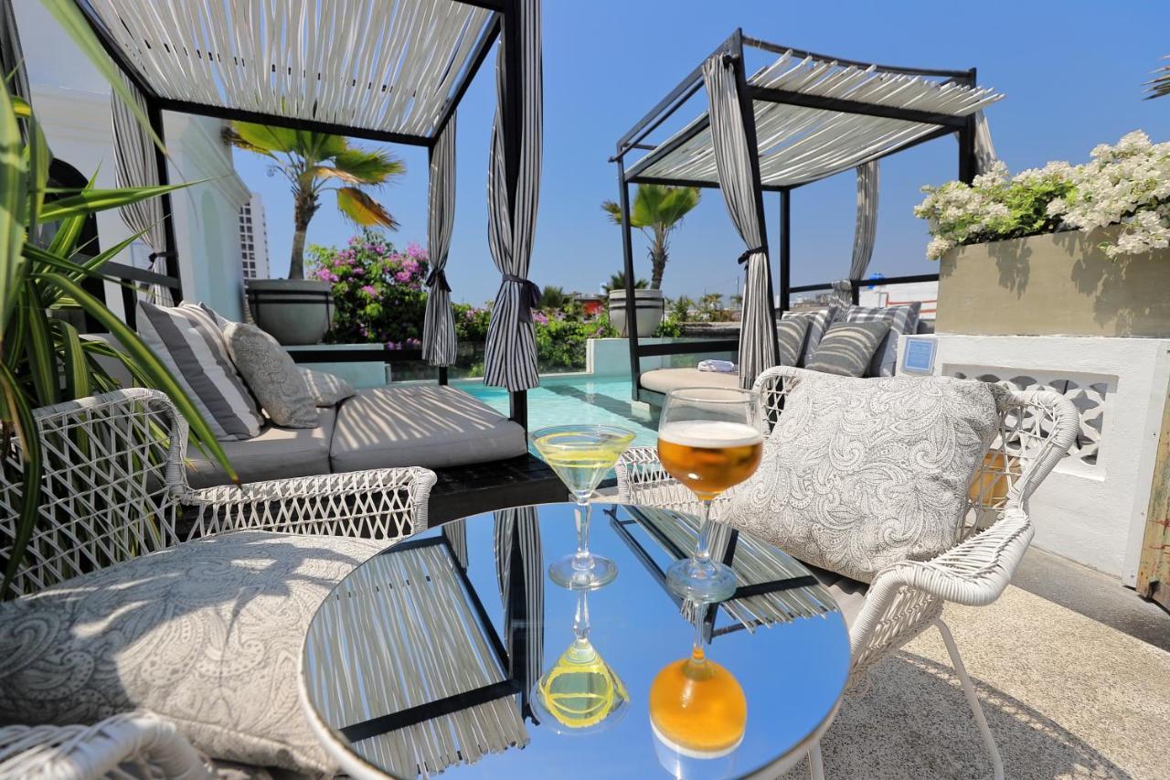 Casa Lola Deluxe Gallery Hotel 5*