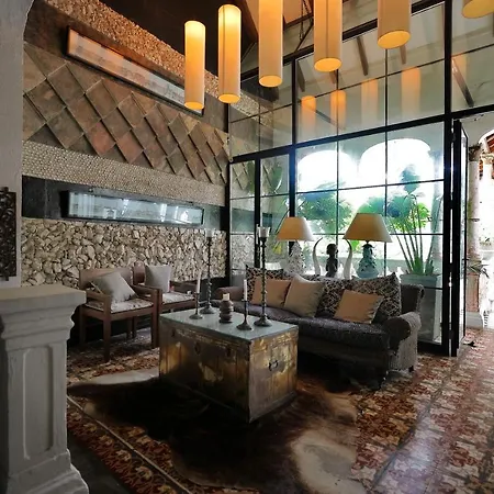 Hotel Casa Lola Deluxe Gallery