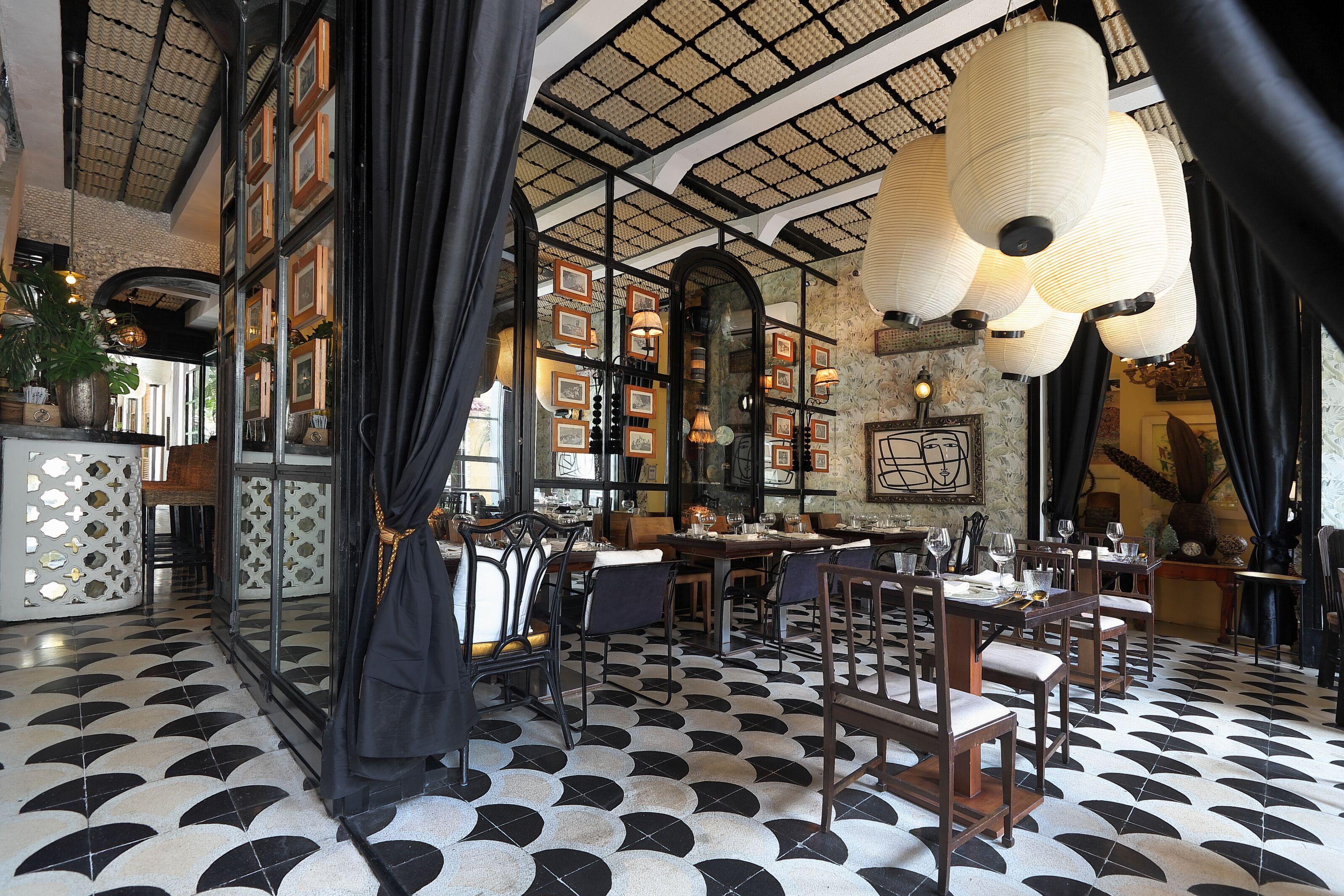 Casa Lola Deluxe Gallery Hotel 5*